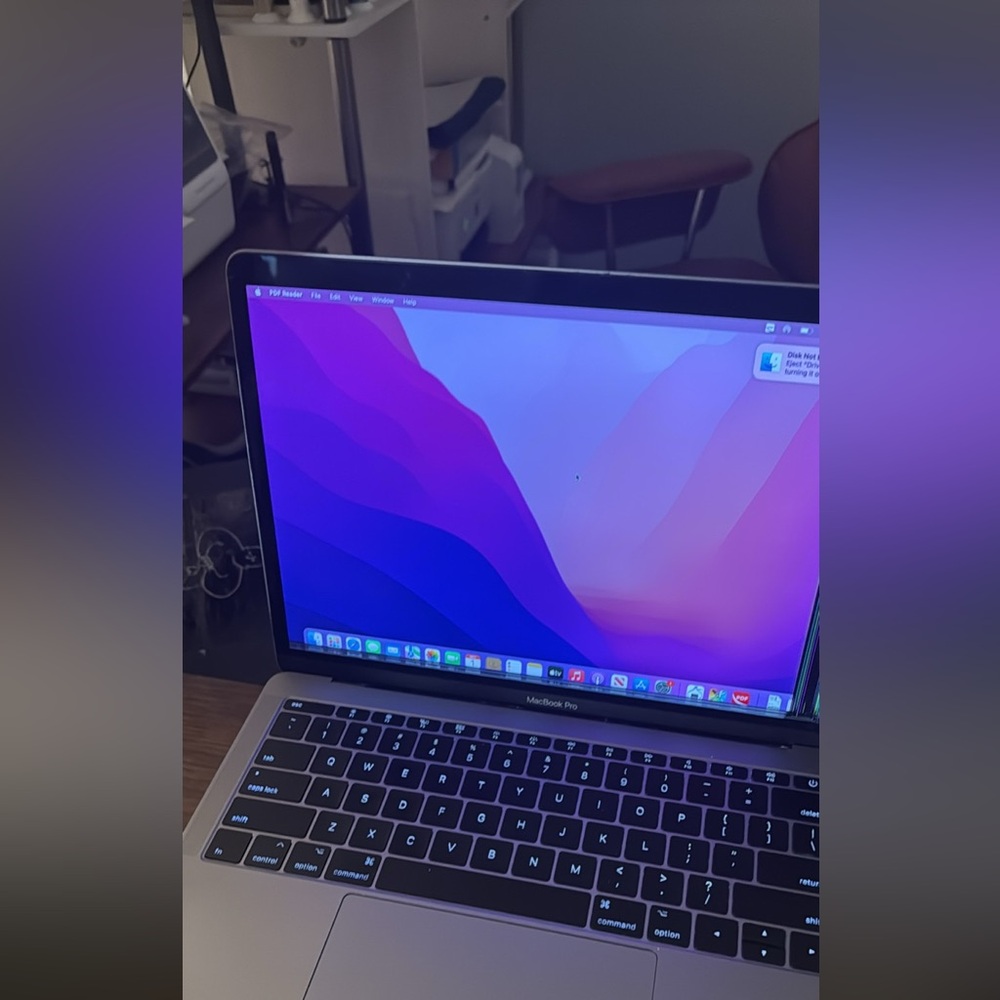 Apple MacBook Pro 13 Inches (2017)